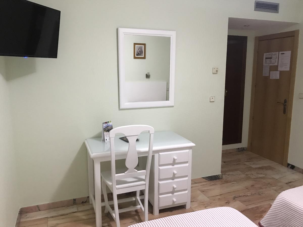Hostal Rio De Oro Alcalá la Real Exteriör bild
